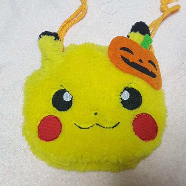 ピカチュウ ハロウィンver. 巾着 エンタメ/ホビーのおもちゃ/ぬいぐるみ(キャラクターグッズ)の商品写真