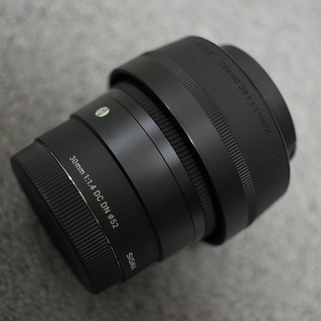 SIGMA - SIGMA 30mm f1.4 DC DN 【SONY Eマウント用】の通販 by mobilegeek's shop｜シグマ