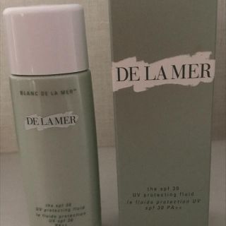 ドゥラメール(DE LA MER)のドゥ・ラ・メール ザSPF30UVプロテクティングフリュイド定価10260円(日焼け止め/サンオイル)