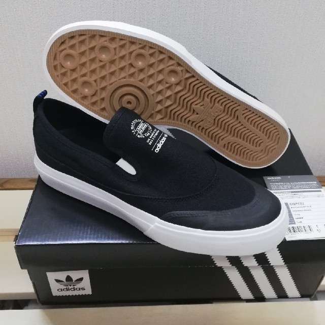 adidas(アディダス)の26.5cm adidas MATCHCOURT SLIP BLACK メンズの靴/シューズ(スニーカー)の商品写真