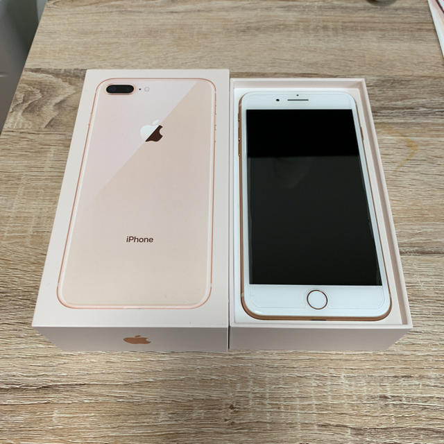 iPhone8plus ゴールド