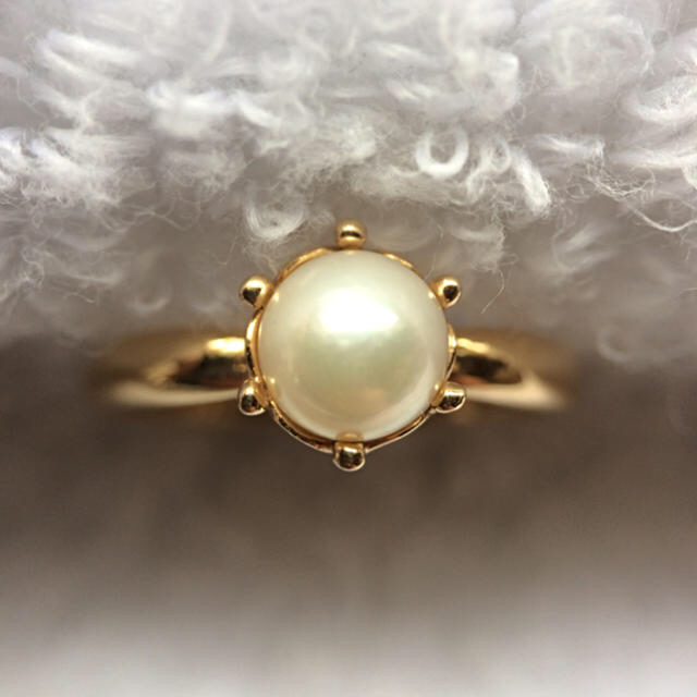 Vendome Aoyama(ヴァンドームアオヤマ)のVENDOME AOYAMA “K18 CROWN PEARL RING” 11 レディースのアクセサリー(リング(指輪))の商品写真