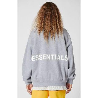 フィアオブゴッド(FEAR OF GOD)の即発送可 FOG ESSENTIALS クルーネックスウェット S Grey(スウェット)