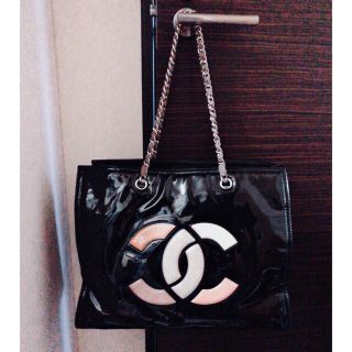 シャネル(CHANEL)の【シャネル】リップスティックチェーンバッグ【レア】不手際がありお値下げ致しました(ショルダーバッグ)