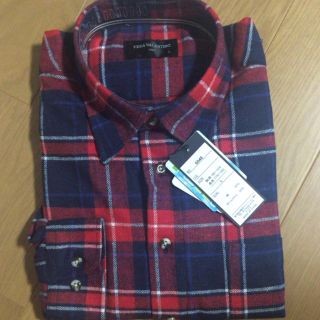 新品タグ付き メンズ・チェックシャツ(シャツ)