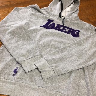 アディダス(adidas)のNBA Lakersパーカー(パーカー)