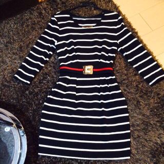 グッチ ボーダーワンピース ひざ丈ワンピース レディース の通販 1点 Gucciのレディースを買うならラクマ グッチ ボーダーワンピース ひざ丈ワンピース レディース の通販 1点 Gucciのレディースを買うならラクマ