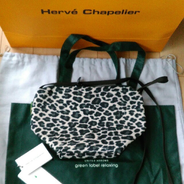 Herve Chapelier(エルベシャプリエ)のHerve Chapelier☆グリーンレーベル別注ポシェット　グレイパンサー レディースのバッグ(ショルダーバッグ)の商品写真