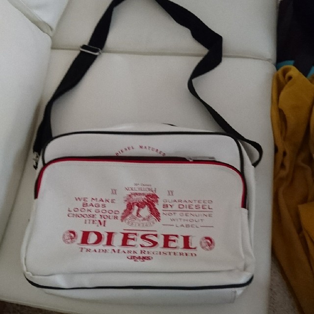 DIESEL(ディーゼル)のディーゼル☆斜めがけバッグ☆ メンズのバッグ(ショルダーバッグ)の商品写真
