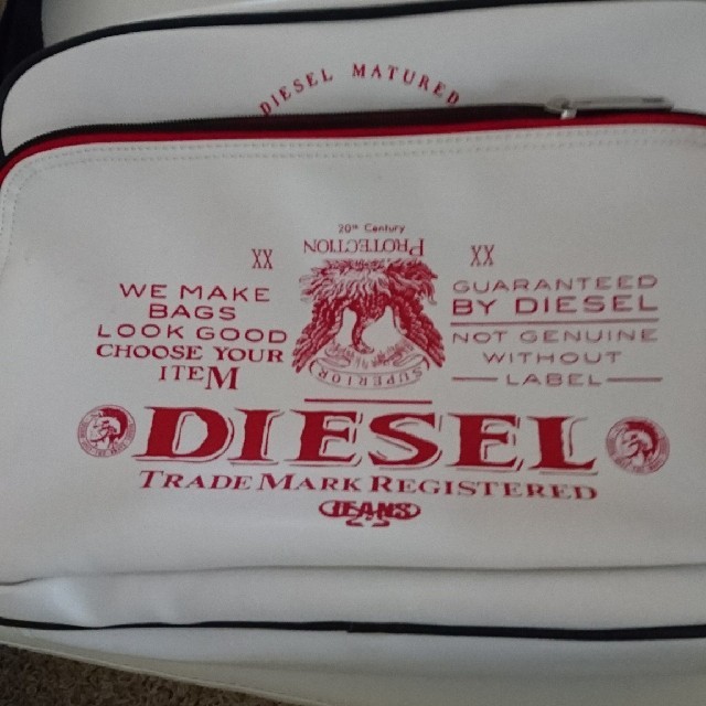 DIESEL(ディーゼル)のディーゼル☆斜めがけバッグ☆ メンズのバッグ(ショルダーバッグ)の商品写真