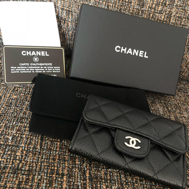 CHANEL(シャネル)の確実正規品 CHANEL キャビアスキン ミニ財布 レディースのファッション小物(財布)の商品写真