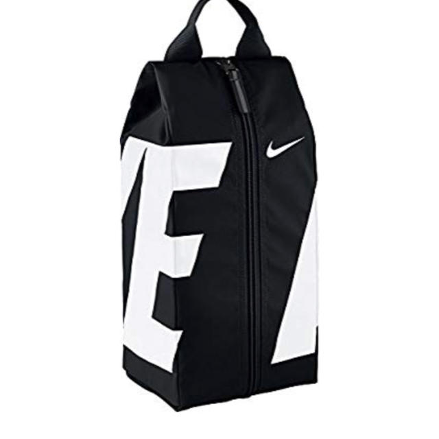 NIKE(ナイキ)の11ぴきのねこ様 NIKE トレーニングシューズバッグ スポーツ/アウトドアのトレーニング/エクササイズ(トレーニング用品)の商品写真