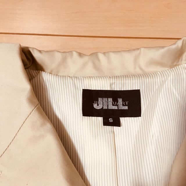 JILL by JILLSTUART(ジルバイジルスチュアート)のジルスチュアート トレンチコート スプリングコート レディースのジャケット/アウター(トレンチコート)の商品写真