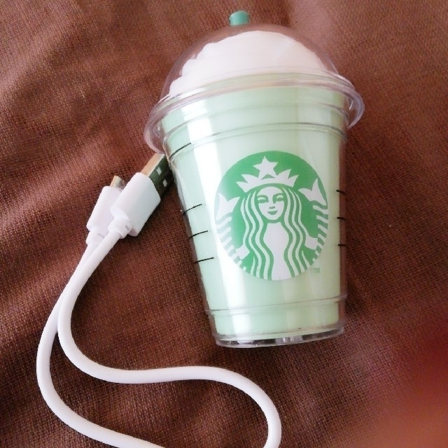 Starbucks Coffee(スターバックスコーヒー)のスターバックスモバイルバッテリー　グリーン スマホ/家電/カメラのスマートフォン/携帯電話(バッテリー/充電器)の商品写真