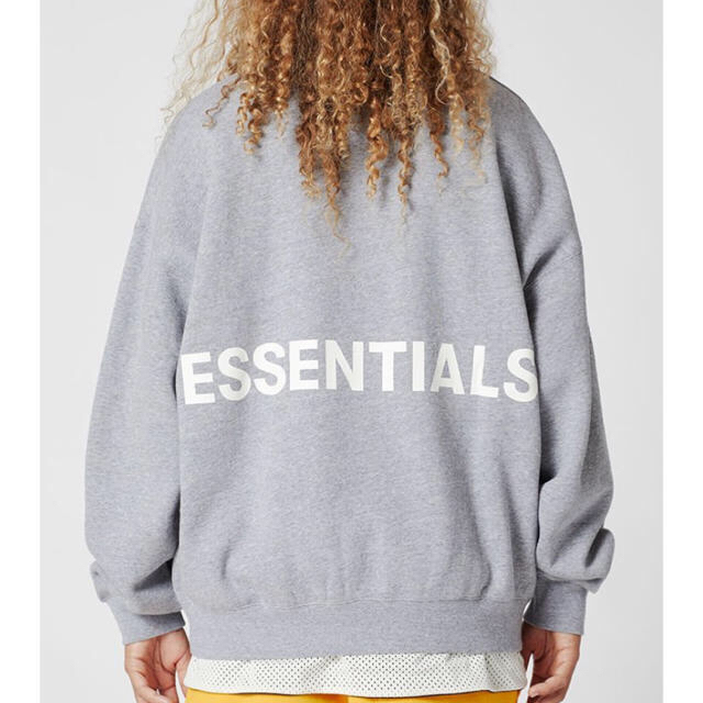 FEAR OF GOD(フィアオブゴッド)のFOG Essentials Crew Neck Sweatshirt メンズのトップス(スウェット)の商品写真