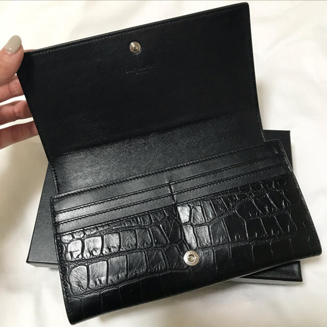 Saint Laurent(サンローラン)のサンローラン♥︎ロングウォレット クロコダイル型押し★追跡付き送料込み レディースのファッション小物(財布)の商品写真