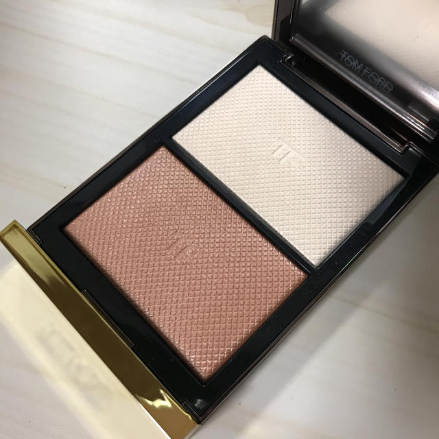 TOM FORD(トムフォード)のご売約済み コスメ/美容のベースメイク/化粧品(フェイスカラー)の商品写真