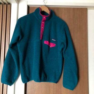 パタゴニア(patagonia)のpatagonia パタゴニア フリース グリーン ピンク(ブルゾン)