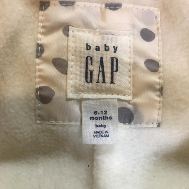 babyGAP(ベビーギャップ)のベビー ドット柄ダウンコート 70cm キッズ/ベビー/マタニティのベビー服(~85cm)(ジャケット/コート)の商品写真