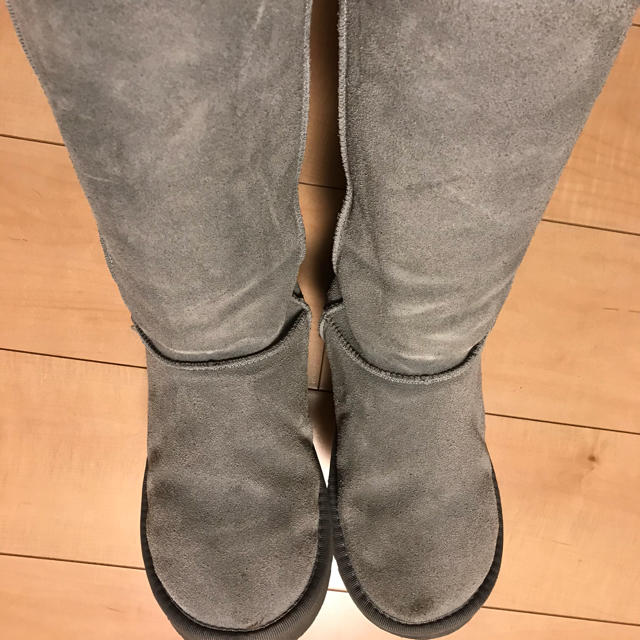 UGG(アグ)のアグ UGGシープスキンブーツ 23.5 グレー レディースの靴/シューズ(ブーツ)の商品写真