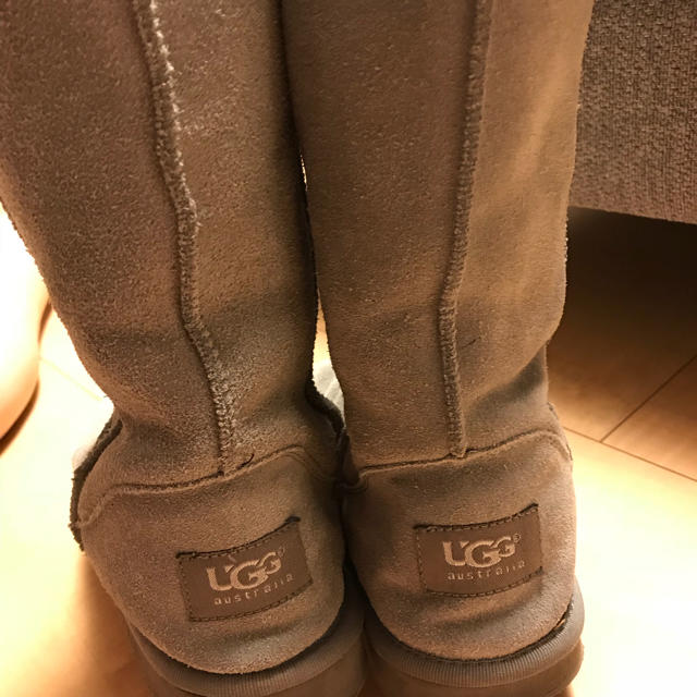 UGG(アグ)のアグ UGGシープスキンブーツ 23.5 グレー レディースの靴/シューズ(ブーツ)の商品写真