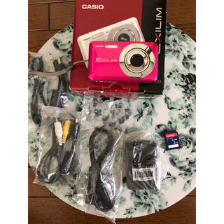 カシオ(CASIO)のデジカメ CASIO EX-Z800 ピンク(コンパクトデジタルカメラ)