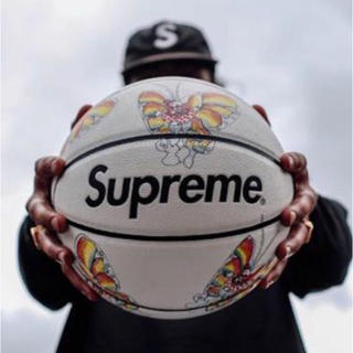 Supreme - supreme バスケットボールの通販 by pun's shop ...