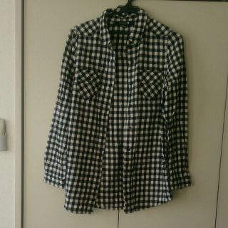 フォーエバートゥエンティーワン(FOREVER 21)のチェックシャツ フォーエバー21(シャツ/ブラウス(長袖/七分))