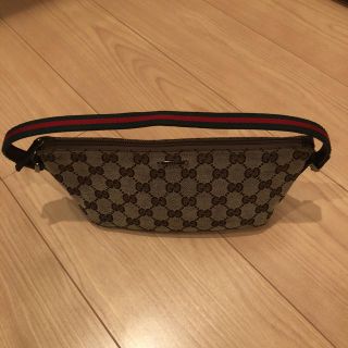 グッチ(Gucci)のGUCCI ポーチ(ポーチ)