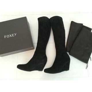 フォクシー(FOXEY)のFOXEY　フォクシー　スエードストレッチブーツ(ブーツ)