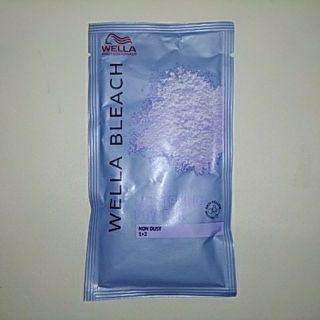 ウエラ(WELLA)のウエラブリーチ ノンダスト 30g(ブリーチ剤)