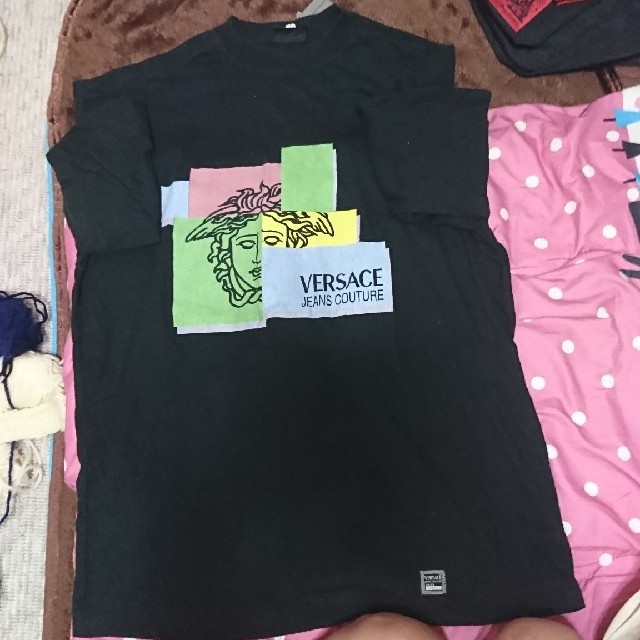 VERSACE(ヴェルサーチ)のversace 古着 ティシャツ 専用 明日まで。 メンズのトップス(Tシャツ/カットソー(半袖/袖なし))の商品写真