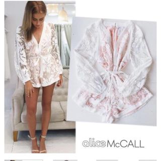 アリスマッコール(alice McCALL)のアリスマッコールジャンプスーツショートパンツサロペットレースフラワー柄Alice(オールインワン)