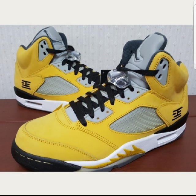 NIKE(ナイキ)の27.5cm 国内正規品 AIR JORDAN 5 T23 TOKYO メンズの靴/シューズ(スニーカー)の商品写真