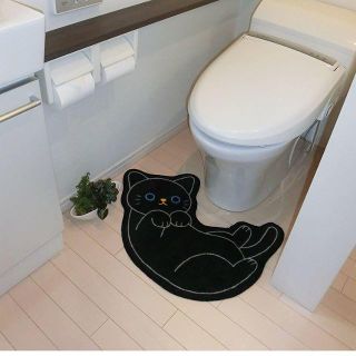 ねこのトイレマット　クロ(トイレマット)