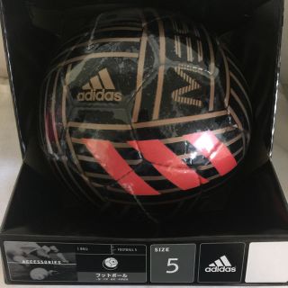 モルテン(molten)のadidas　 メッシ AF5640ME ブラック×ゴールド JFA　検定球5号(ボール)