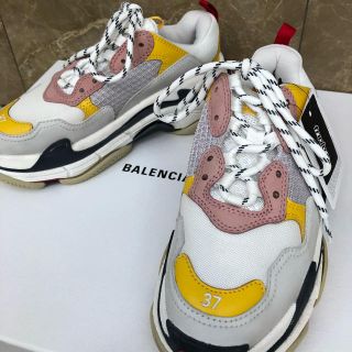 バレンシアガ(Balenciaga)のBALENCIAGA tripleS(スニーカー)