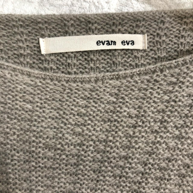 evam eva(エヴァムエヴァ)のevam evaさんのほぼ未使用のニット★ レディースのトップス(ニット/セーター)の商品写真