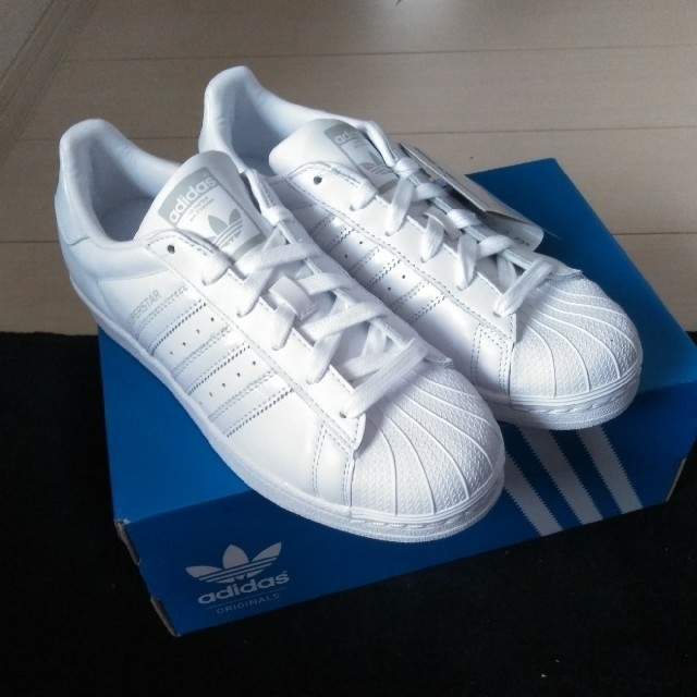 adidas(アディダス)の最終値下SUPERSTAR Wシューズ スーパースター  レディース 25cm キッズ/ベビー/マタニティのキッズ靴/シューズ(15cm~)(スニーカー)の商品写真