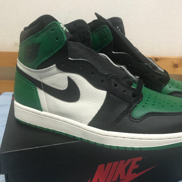 NIKE(ナイキ)のNIKE AIR JORDAN1 PINE GREEN 27.5cm メンズの靴/シューズ(スニーカー)の商品写真