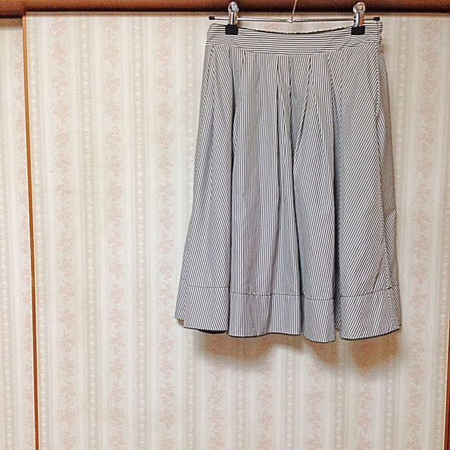 URBAN RESEARCH(アーバンリサーチ)のUrban Researchスカート レディースのスカート(ひざ丈スカート)の商品写真