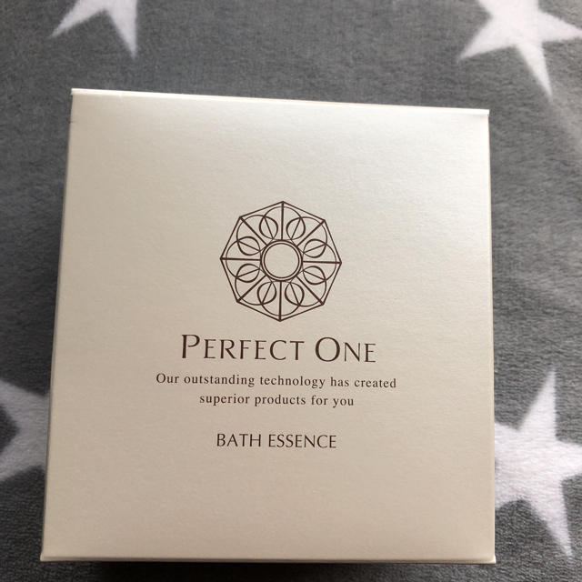 PERFECT ONE(パーフェクトワン)のPERFECT ONE   非売品 25g✖️7包入り値下げ コスメ/美容のボディケア(入浴剤/バスソルト)の商品写真