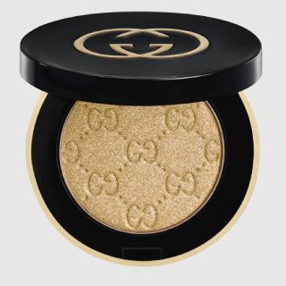 グッチ(Gucci)のGUCCI BEAUTY! 今年秋メイク人気色です！！！(アイシャドウ)