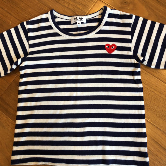 COMME des GARCONS(コムデギャルソン)のプレイコムデギャルソン 4T キッズ/ベビー/マタニティのキッズ服男の子用(90cm~)(Tシャツ/カットソー)の商品写真