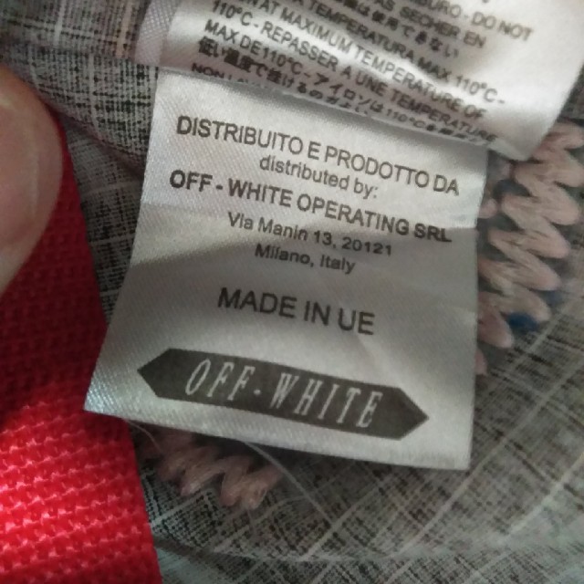 OFF-WHITE(オフホワイト)のオフホワイト　OFF-WHITE　迷彩ジャケット　ミリタリージャケット メンズのジャケット/アウター(ミリタリージャケット)の商品写真