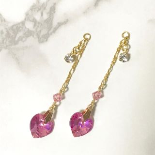 スワロフスキー(SWAROVSKI)の【Swarovski 】ローズオーロラ×ゆらゆら✩‧₊ピアス&イヤリング (ピアス)