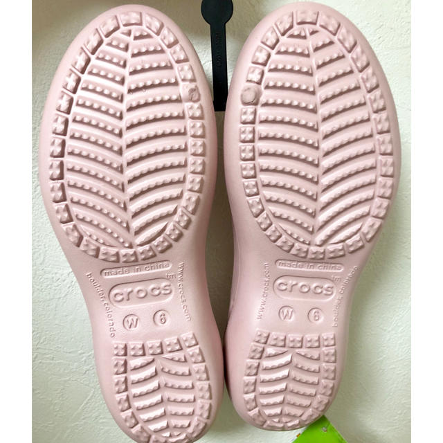 crocs(クロックス)の新品 クロックス  マリンディ W6 コットンキャンディ 〜23cm 廃盤色 レディースの靴/シューズ(サンダル)の商品写真