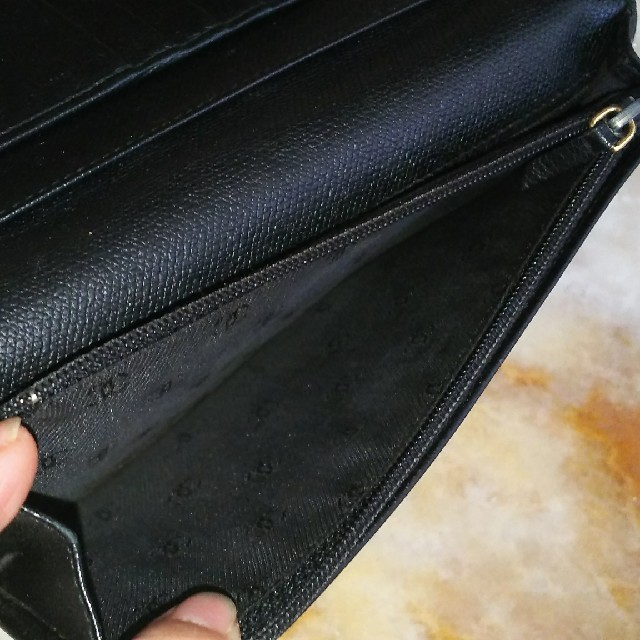 CHANEL(シャネル)の決算sale‼️シャネル♡ココボタン♡財布 レディースのファッション小物(財布)の商品写真