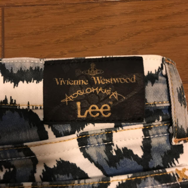 Vivienne Westwood(ヴィヴィアンウエストウッド)のvivienneレオパ柄ショートパンツ レディースのパンツ(ショートパンツ)の商品写真