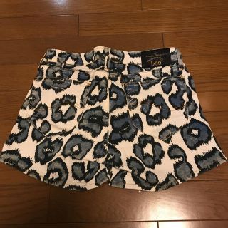 ヴィヴィアンウエストウッド(Vivienne Westwood)のvivienneレオパ柄ショートパンツ(ショートパンツ)